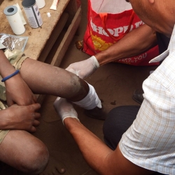 Atendimento a crianças em Chavundira, Tete e Moçambique, na África